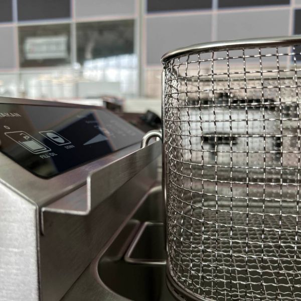 Фритюрниця індукційна Hurakan HKN-FDI8T