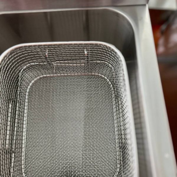 Фритюрниця індукційна Hurakan HKN-FDI8T