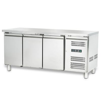 Стіл морозильний Hurakan HKN-GXFC3GN 3-дверний