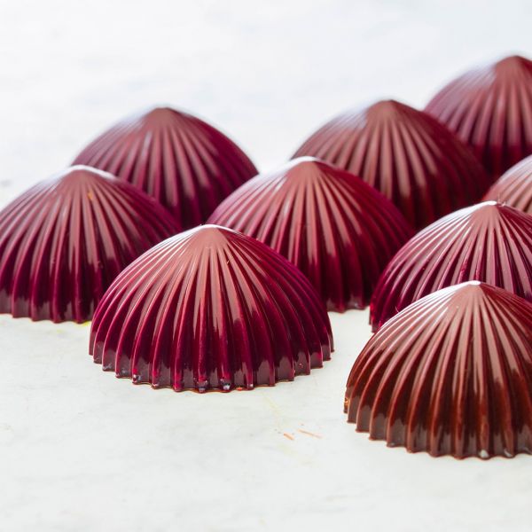 1952 CW Форма для шоколаду "напівсфера ребриста" 30,5x30,5x16 мм, 3х7 шт.- 8 г