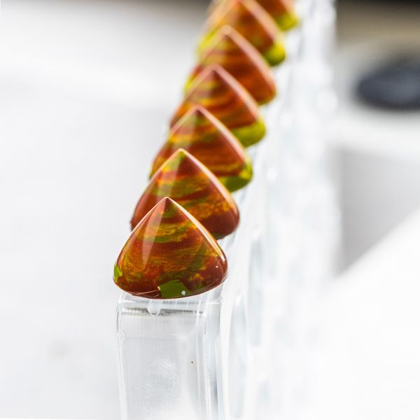 1974 CW Форма для шоколаду "Крапля-конус" 27x27x19 мм, 4х8 шт. - 6 г