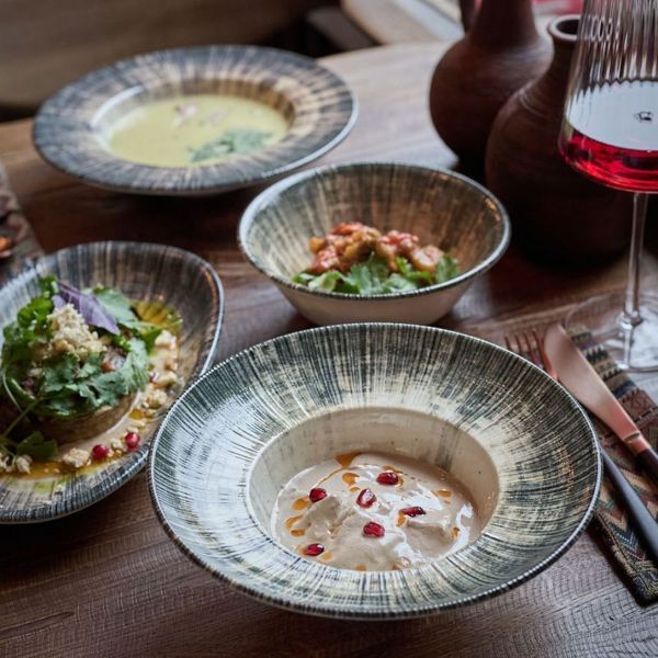 TN-KL-ZT-25-CK Тарілка для пасти з піднятим бортом 25 см (400 мл), декор Kolezyum, серія "Tinta"