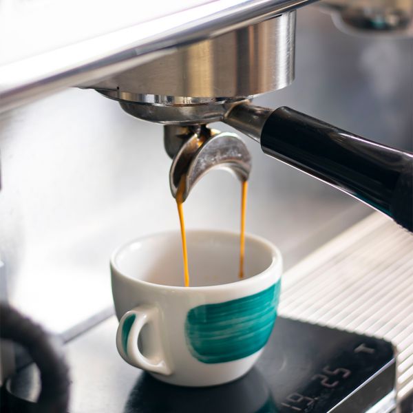 35134 Чашка caffe latte 350 мл Green stroke B "Verona/Palermo Millecolori Hand Painted Brush stroke