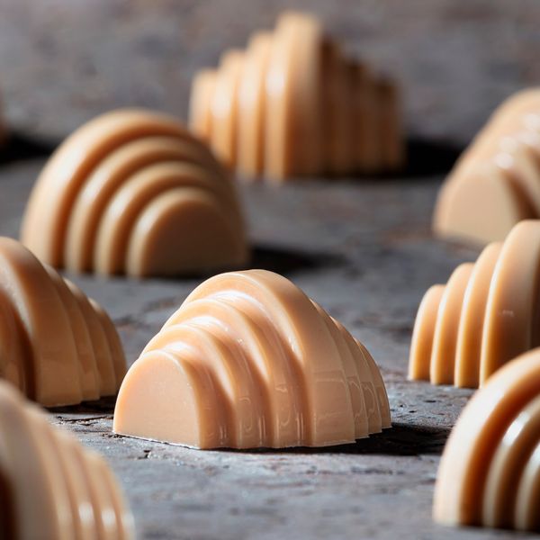 12124 CW Форма для шоколаду "Touareg - Dutch Pastry Team" 31х28,5 мм h 19 мм, 3х7 шт./ 9,75 г