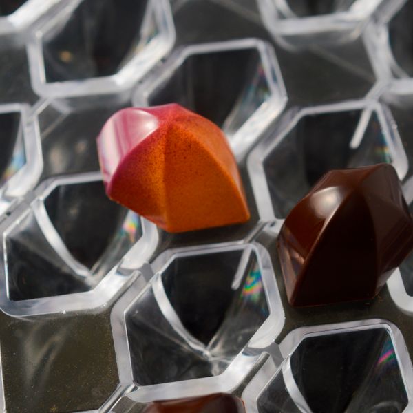 21MA1072 Форма для шоколаду "Стручок" 40x24 мм, h 19 мм (25 шт) - 9,2 г