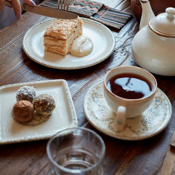 TN-TS-AR-30-KR Блюдо квадратне 22х22 см (діагональ 30 см), декор Tessera, серія "Tinta"