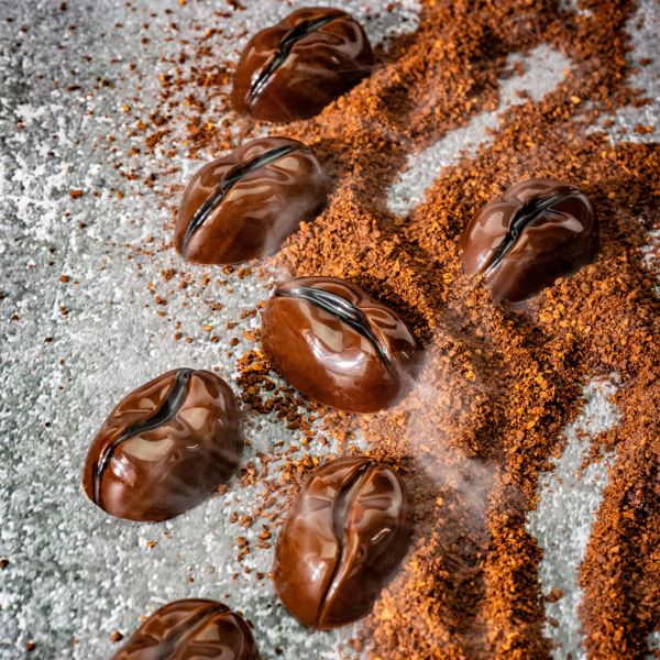 MA1075 Форма  для шоколаду "Coffee Bean" 38 x 25 мм,  h 14 мм (24 шт) - 8,5 г