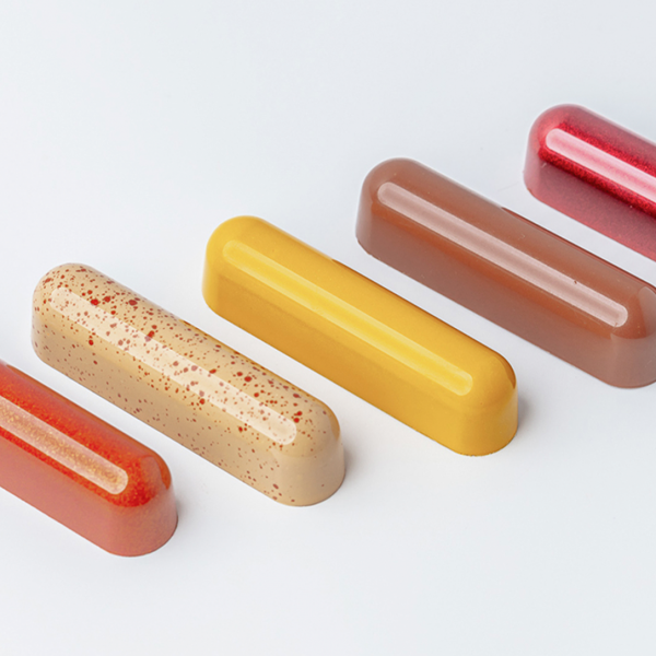 2469 CW Форма для шоколаду "Праліне еклер" від Carole Bertuccio 78,5х19 мм h 20 мм, 3х4 шт./ 29 г