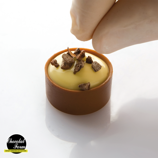 0303 CF Форма для шоколаду "Кругле праліне" 28х28 мм h 13 мм, 3х8 шт./9 г