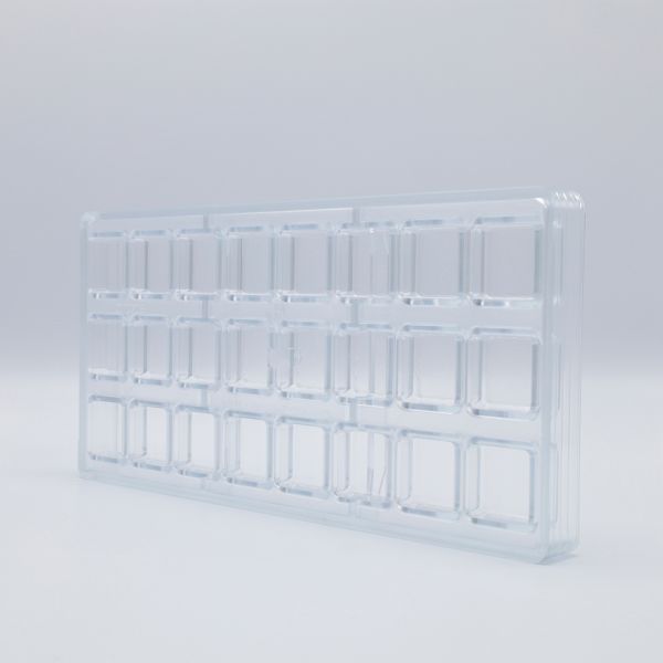 0205 CF Форма для шоколаду "Квадратне праліне" 27х27 мм h 12 мм, 3х8 шт./9 г