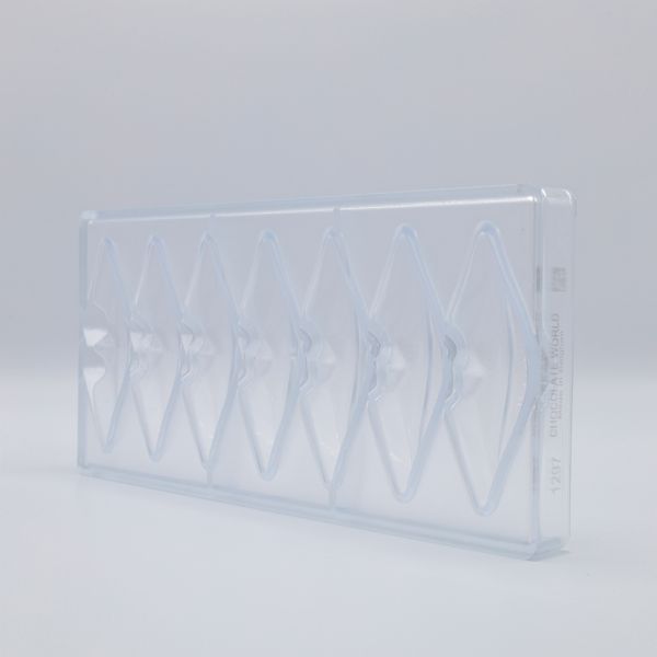 1297 CW Форма для шоколаду "Губи" 102x36x19 мм, 7 шт. x 41 г