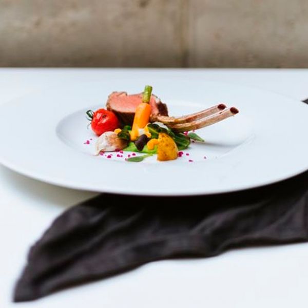 ESS2133 Тарілка кругла 33 см серія "Essklasse"