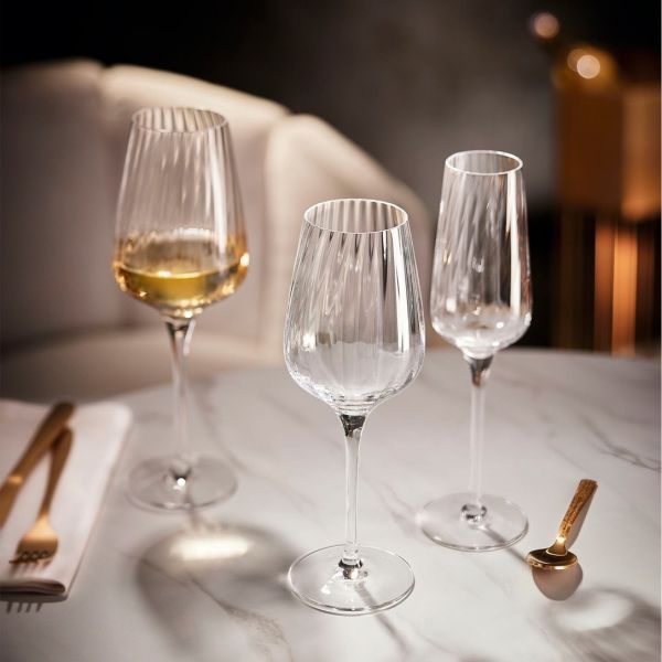 V1483 Бокал для вина 350 мл серія "Symetrie"