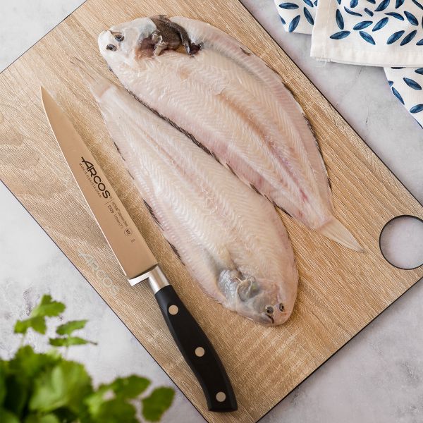 233000 Ніж для філе 200 мм серія "Riviera"