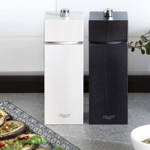 4150MSNE Млинок для солі  квадратний чорний, серія Trento 165 мм (BIS01.04150S.021)