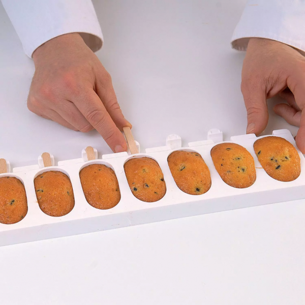 GEL01M Набір для морозива "ескімо класичне" 69x38, h 18 мм (2 форми, 2 таці 12x40 см, 100 паличок)