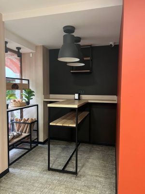 Стіл кавовий 1,1 м